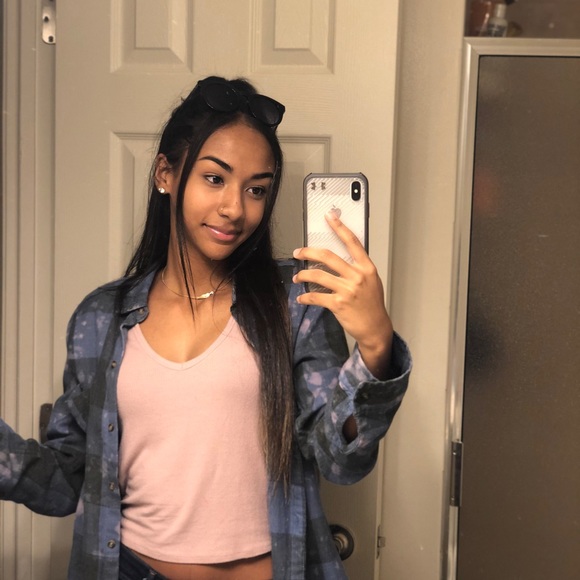 jules_elyse